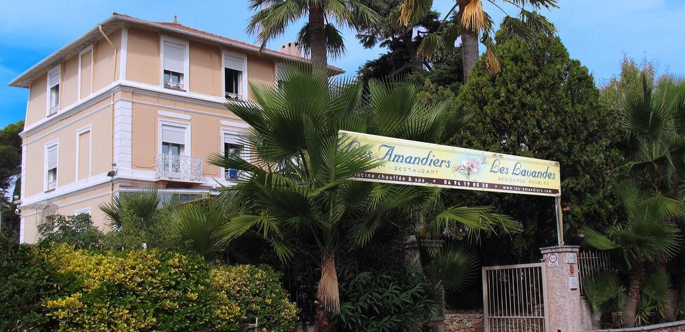 Hotel Et Studios Les Amandiers Saint-Raphaël Exterior foto